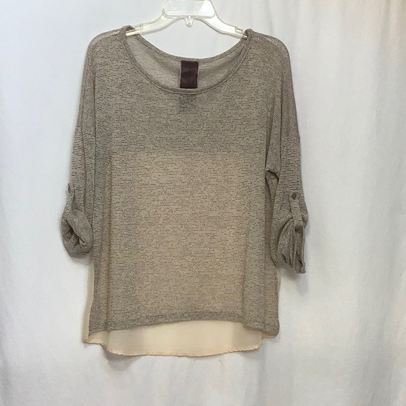 Moon Collection Lightweight Neutral Mixed Media Blouse Size XL - Picture 6 of 15